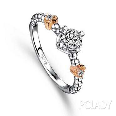 六福珠宝「爱很美」系列18K金钻石戒指
