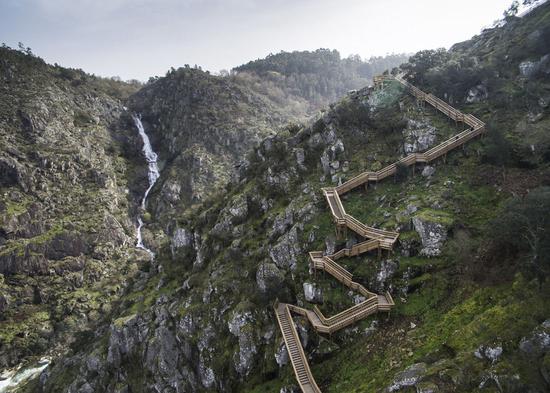 绝美山间步道