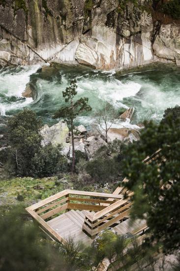 绝美山间步道