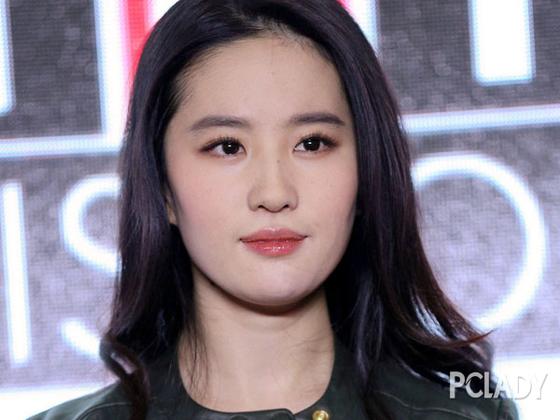 如何才能做到夏天不脱妆