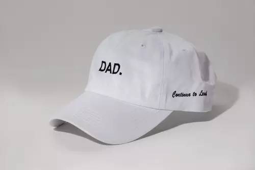 “爸爸帽”是基本款棒球帽的一种