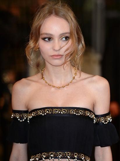 -˿··գLily-Rose Melody Depp