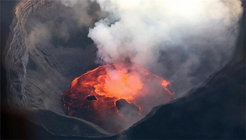 卡尔塔拉活火山