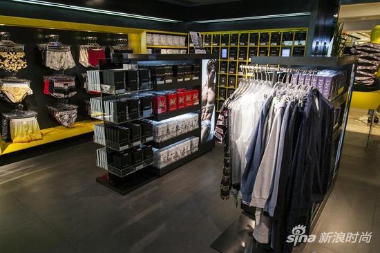 国际一线男士家居用品集合店【UM】北京银泰店VIP酒会