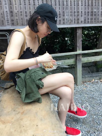 马思纯“衣Q”飙升 私服清爽街拍利落 风格偶像 图5