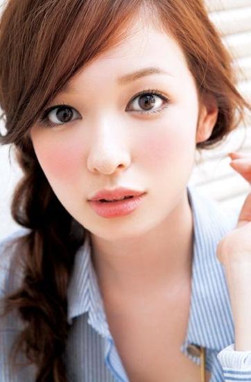 森绘梨佳,日系桃花妆简直超美