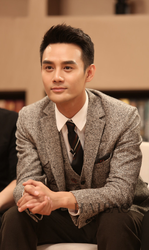 李易峰王凯 男神们的大眼睛藏不住