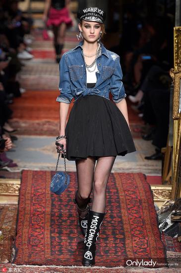 Moschino 2016ﶬϵ Runway