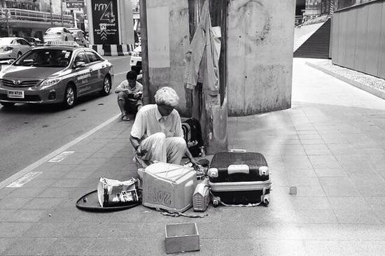 曼谷的街头艺人