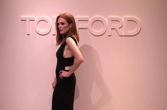 Julianne Moore亮相Tom Ford大秀