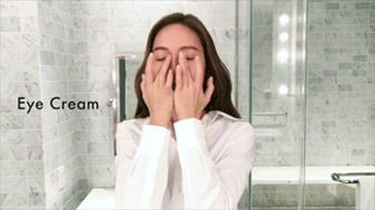 STEP3:眼部按摩