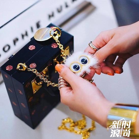 ͵Sophie Hulme
