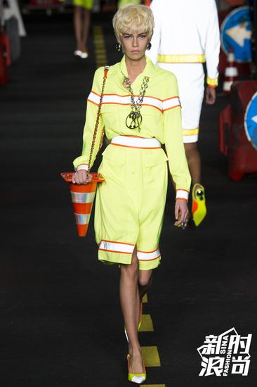 Moschinoͨ·ϰ