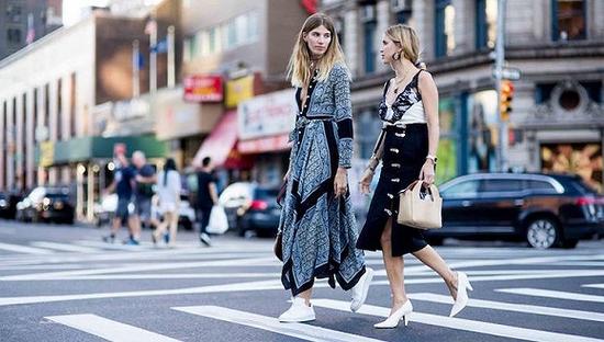Veronika HeilbronnerPernille TeisbaekֱAltuzarraԼCVC Stones