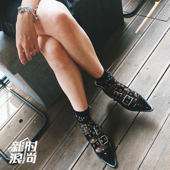 Yuul Yie的镂空乐福鞋