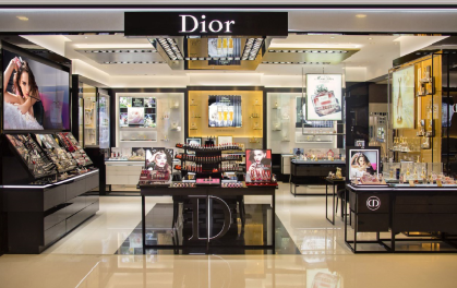 金秋九月,Dior迪奥在西子湖畔举办