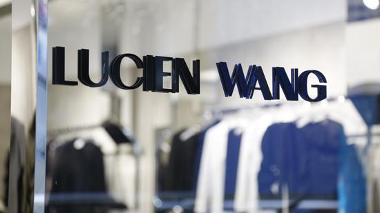 LUCIEN  WANG直营店橱窗一景