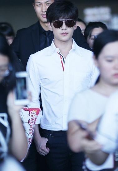 最近杨洋戴出街刷存在感了~~