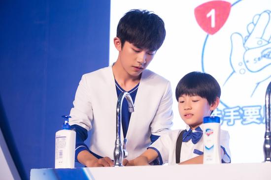 舒肤佳全球洗手日携手TFBOYS为中国儿童筑造