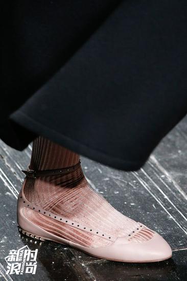 Valentino银丝短袜