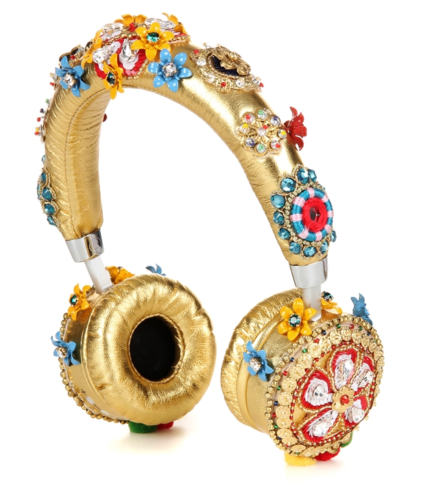 mytheresa_dolcegabbana_capsule_headphones