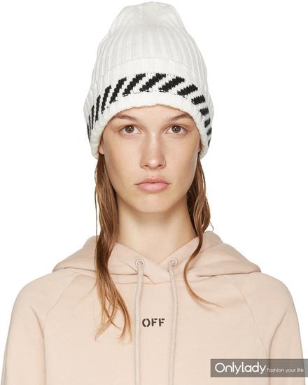 Off-White RMB677