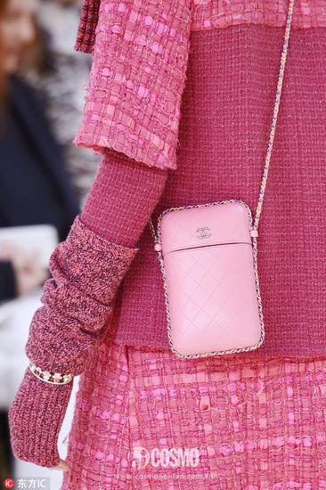 Winter Paris Fashion Week Details Chanel