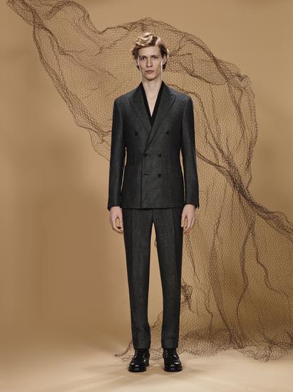 Canali FW17_look_08_混色纯羊毛鸟眼纹西装，双排扣西装外套，无褶西装裤，亮面小牛皮靴