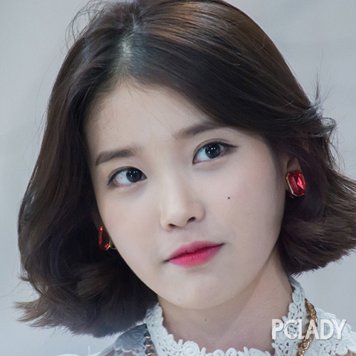 IU