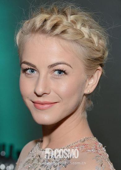 茱丽叶·霍夫 (Julianne Hough)