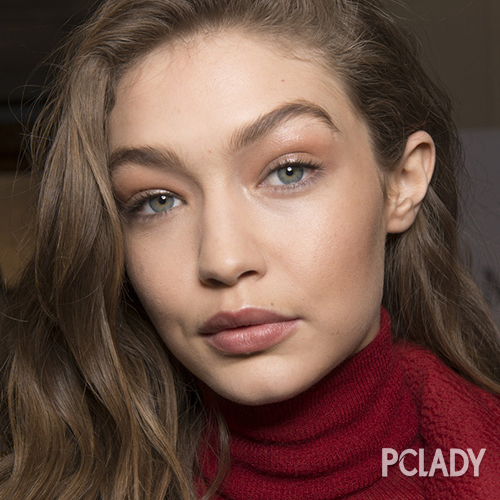 吉吉哈雷德(Gigi hadid)