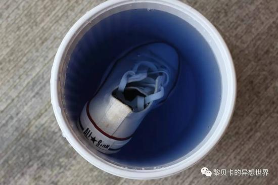 黎贝卡:天呐!小白鞋这样洗居然变成新的了!|小