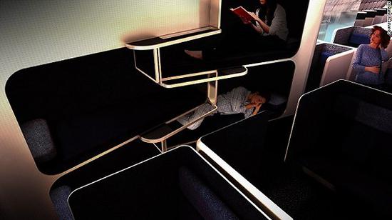 在可调节客舱内，乘坐红眼航班的旅客得到充分的休息