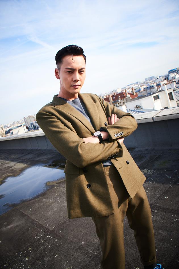 明星爱大牌:陈伟霆巴黎上演正装诱惑 让人《着迷》|正装|陈伟霆|着迷_新浪时尚_新浪网