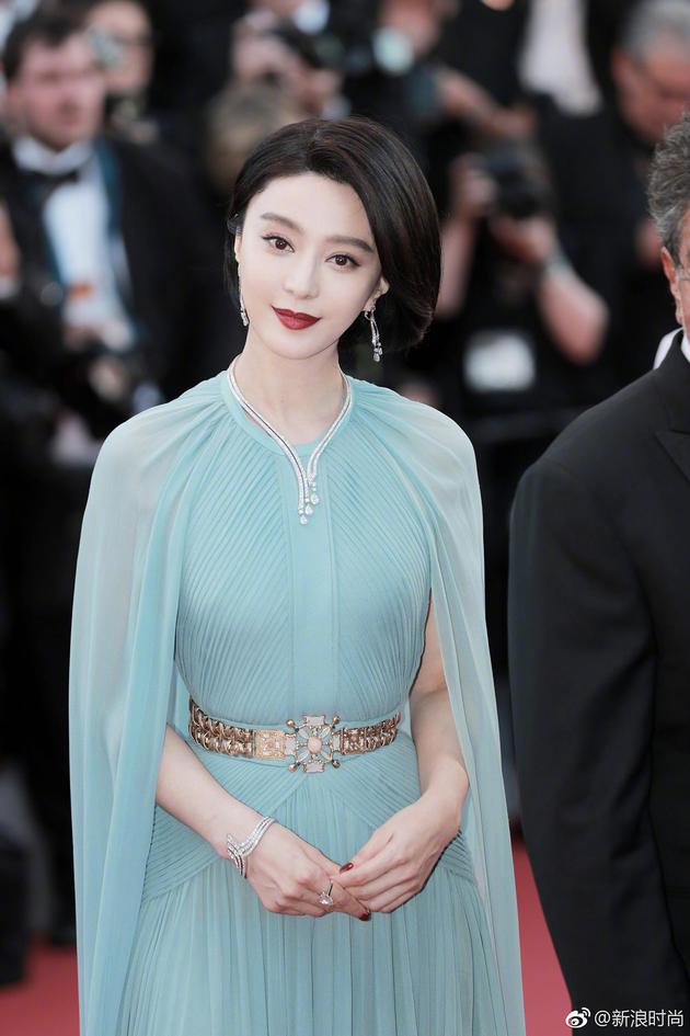 戛纳评委上线 女神范冰冰仙气表态戛纳揭幕红毯