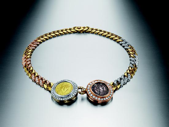 宝格丽古董典藏Monete系列三色金项链，镶嵌拜占庭金币、银币及钻石，约创作于1978年
