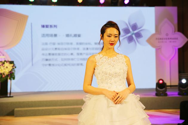 臻爱系列模特展示
