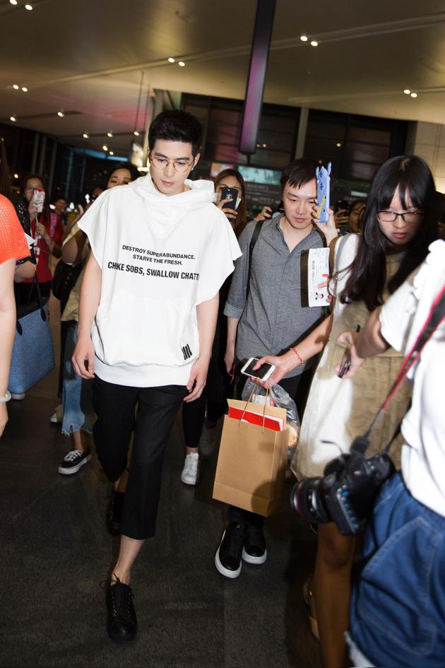 ѧJULIUS NIL?Sɫ£䴨ñComme des Garcons߷ֿ