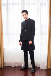 许诩风衣_许诩王子文图片(3)