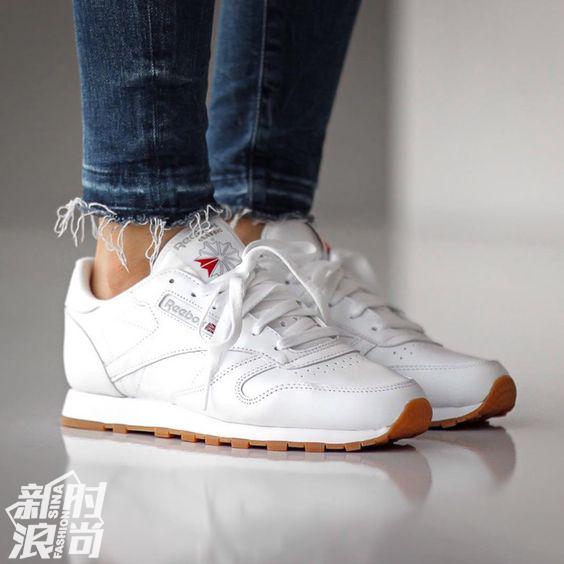 基本款白色Reebok classic leather运动鞋