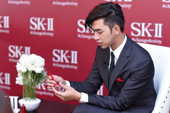 SK-II品牌创意师参与媒体采访并分享产品使用感受