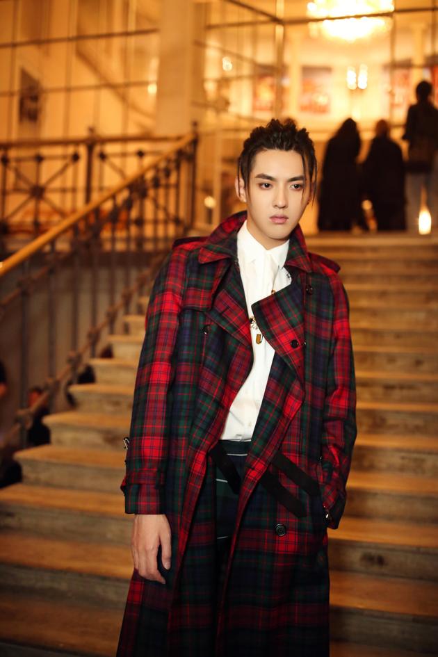 ෲBurberryϵдҹ