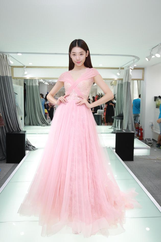 以作品以诚意 莲御私人订制形象店答谢宴敬众