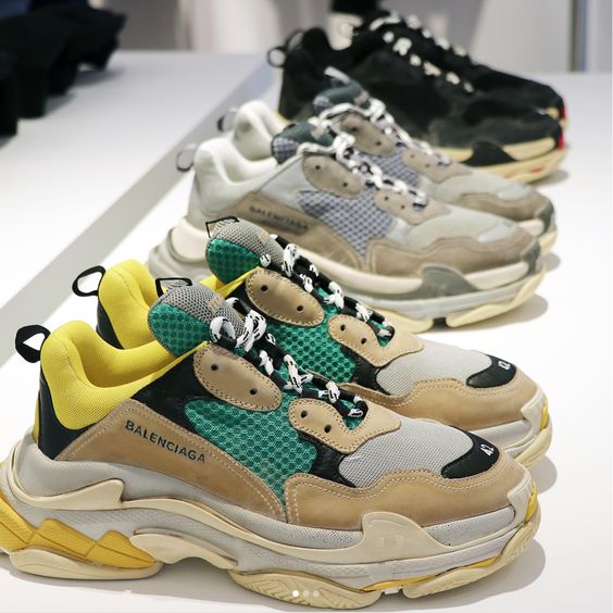 balenciaga的老爹鞋