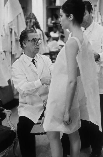 創始人Cristobal Balenciaga