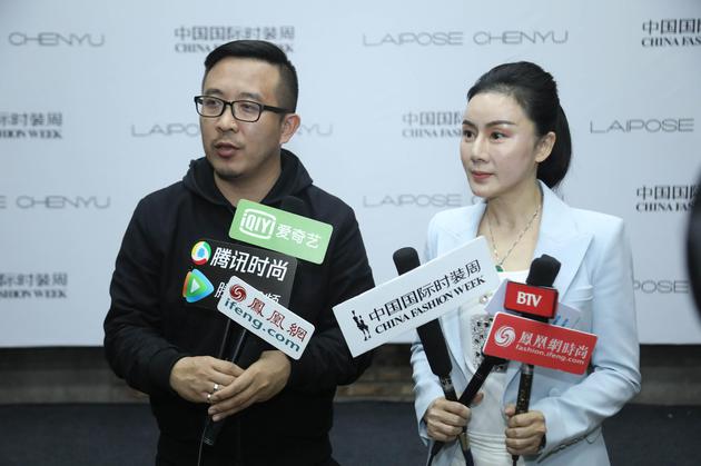 优佳丽集团董事长陈黎明（右）LAIPOSE CHENYU联合创始人兼设计总监陈宇（左）