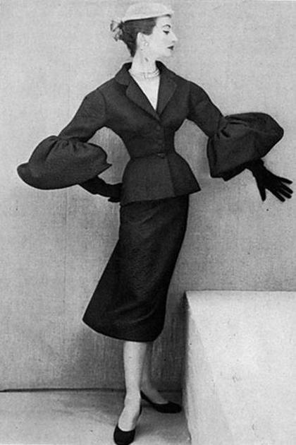 Cristóbal Balenciaga的峰腰设计