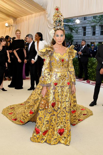 Sarah Jessica Parker身穿Dolce&Gabbana刺绣长裙