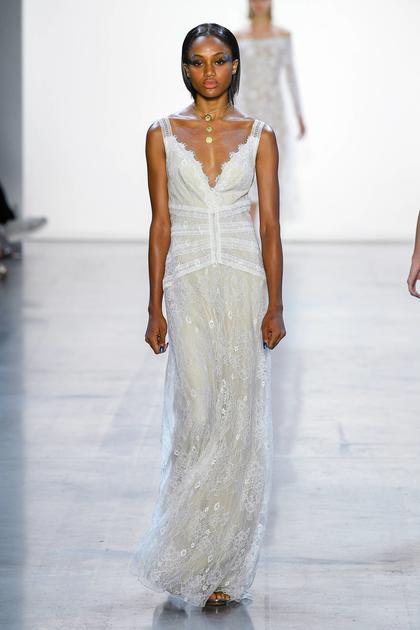 Tadashi Shoji