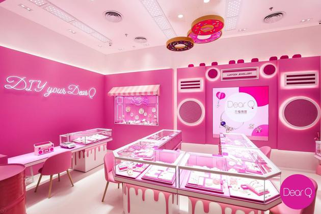 梦幻冰淇淋车和甜甜圈池满分少女感的购物环境